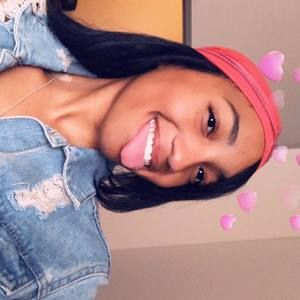 Meet your Posher, Thalia